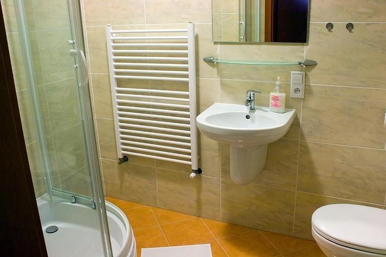 Hotel Tenis Chrząstowice Rom bilde